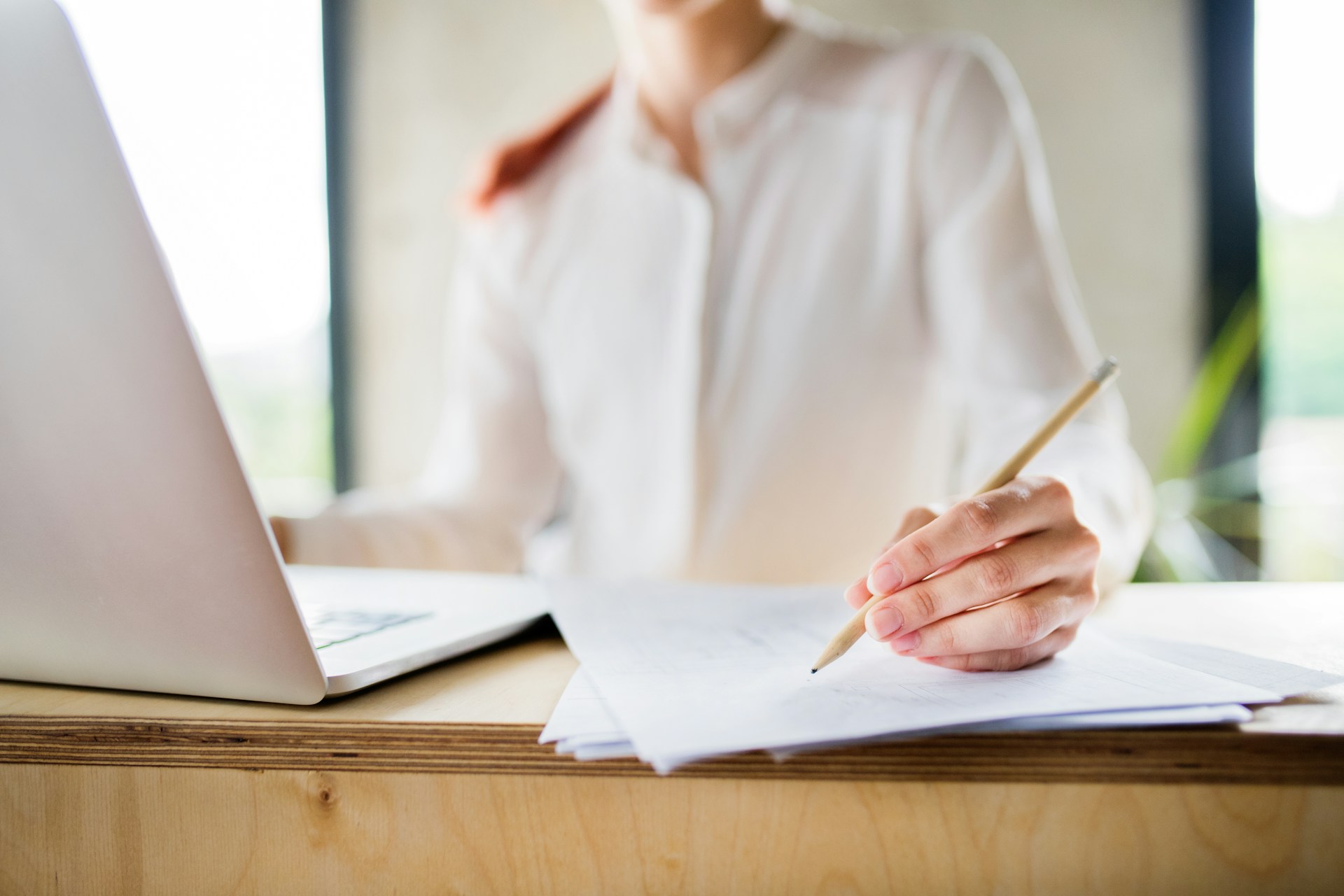 Can You Change Insurance Plans Mid-Year? Simple Guide