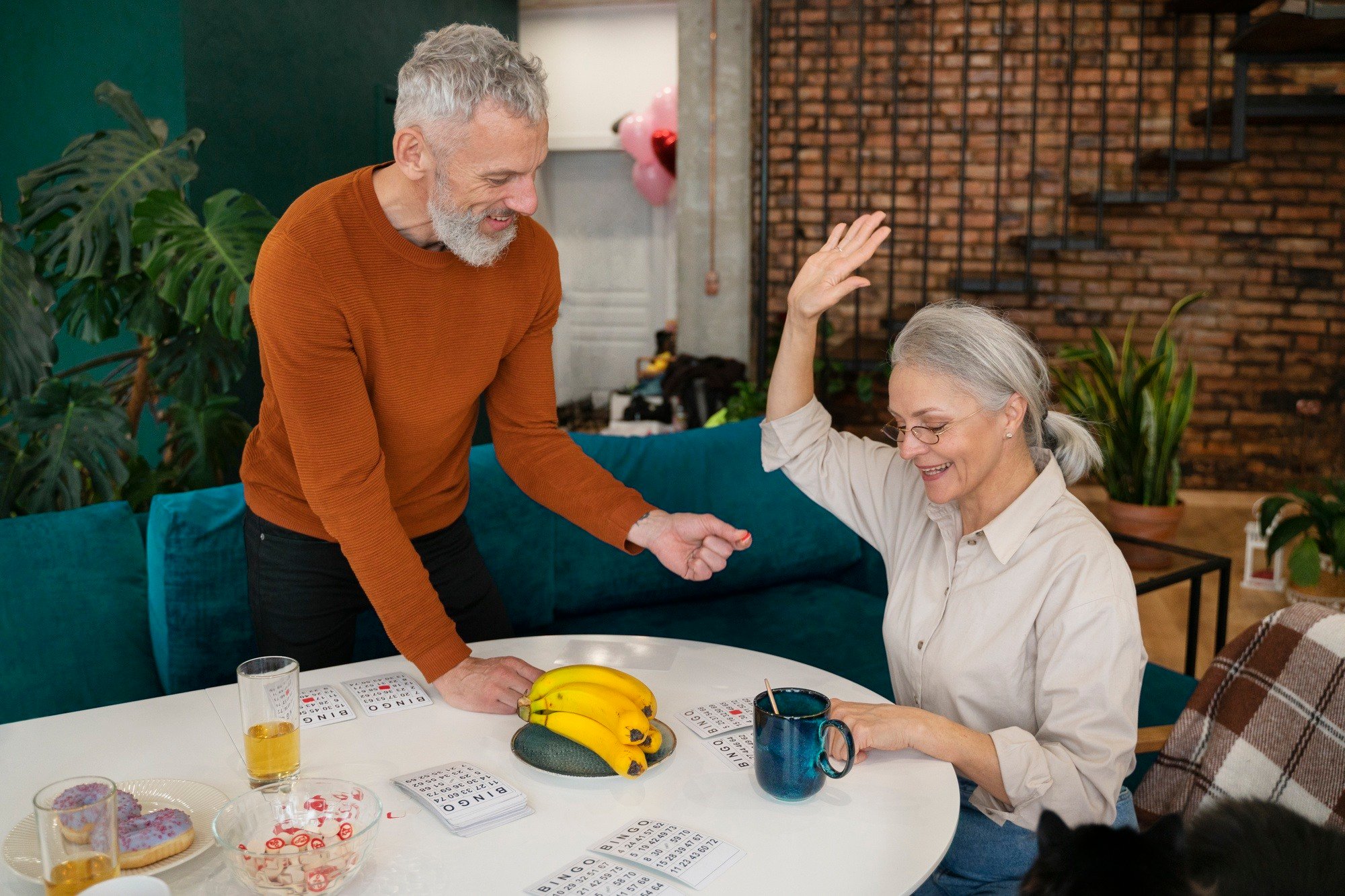 retired-people-playing-bingo-together